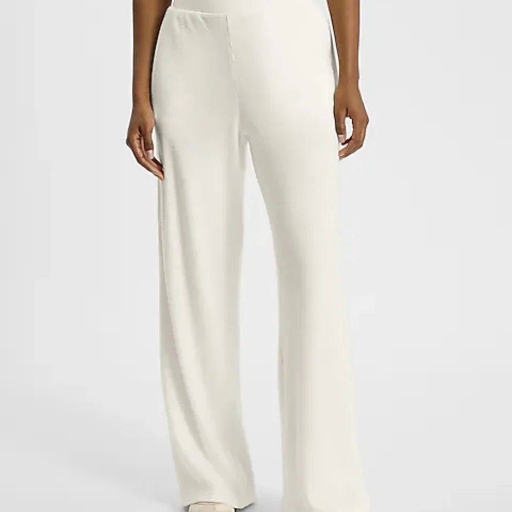 Express High Waisted Waffle Pull On Wide Leg Pant - Picture 3 of 4